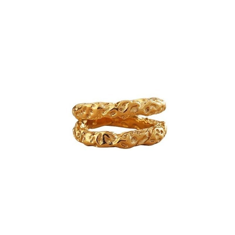 ANILLO DOBLE ARO MARTILLADO ACERO DORADO WATERPROOF