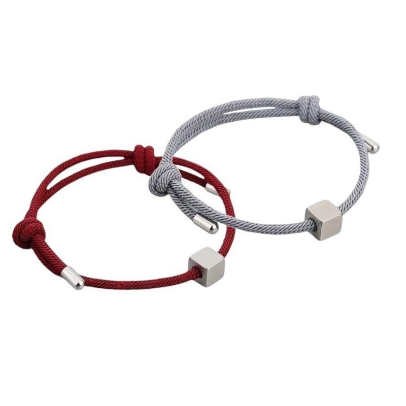 DOS PULSERAS PARA PAREJAS CON ENTREPIEZA CUBO PERSONALIZADA