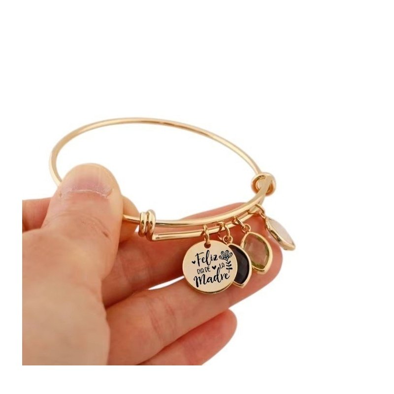 PULSERA CON CHAPA PERSONALIZADA Y CHARMS COLORES