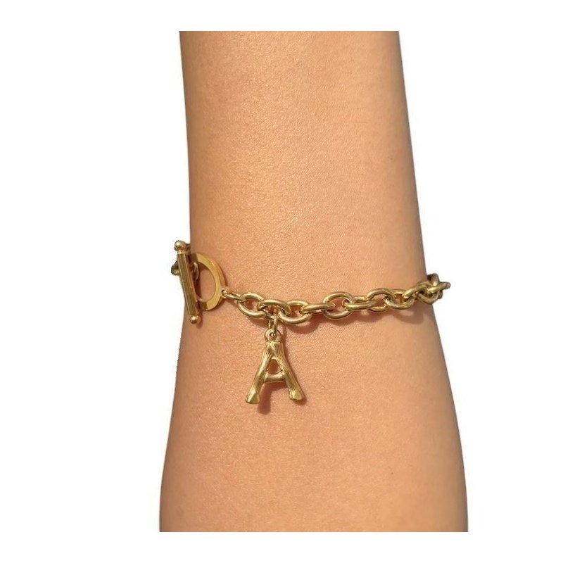 PULSERA CON INICIAL ACERO Y ORO ALTA CALIDAD