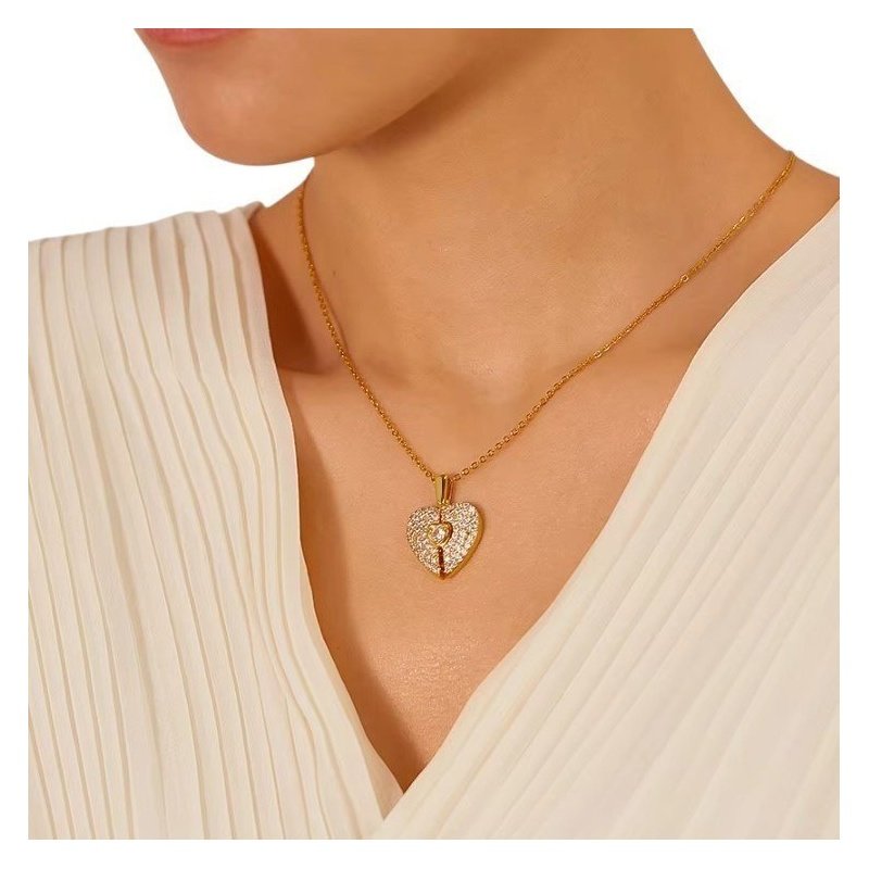 COLGANTE CORAZÓN PERSONALIZADO CON ALAS QUE SE ABREN