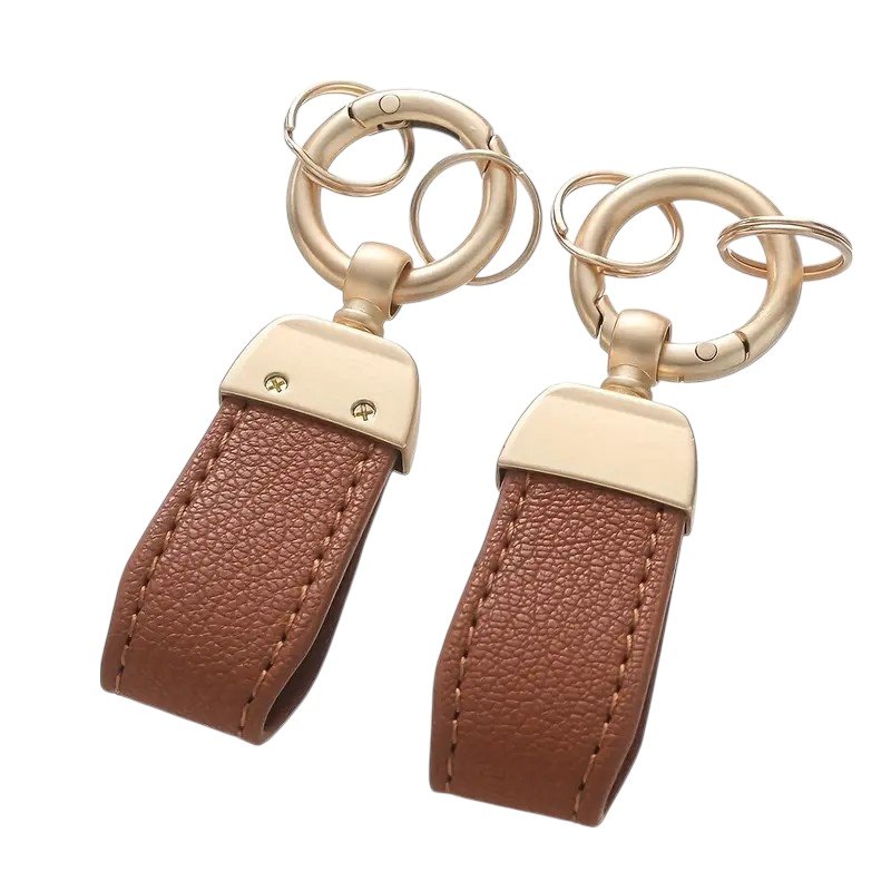 LLAVERO PERSONALIZADO CUERO HERRAJES DORADOS