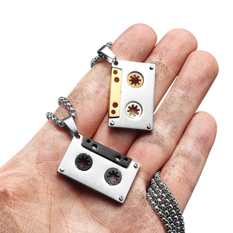 COLGANTE CASSETTE PERSONALIZADO ACERO