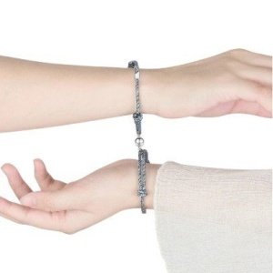 pulseras personalizadas para parejas con imán que se une