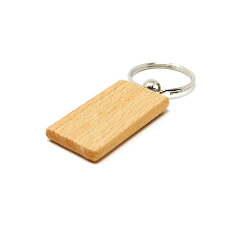 LLAVERO DE MADERA CON CHAPA PERSONALIZADA