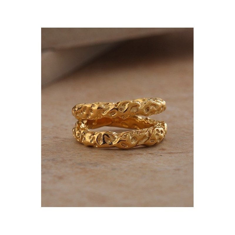 ANILLO DOBLE ARO MARTILLADO ACERO DORADO WATERPROOF