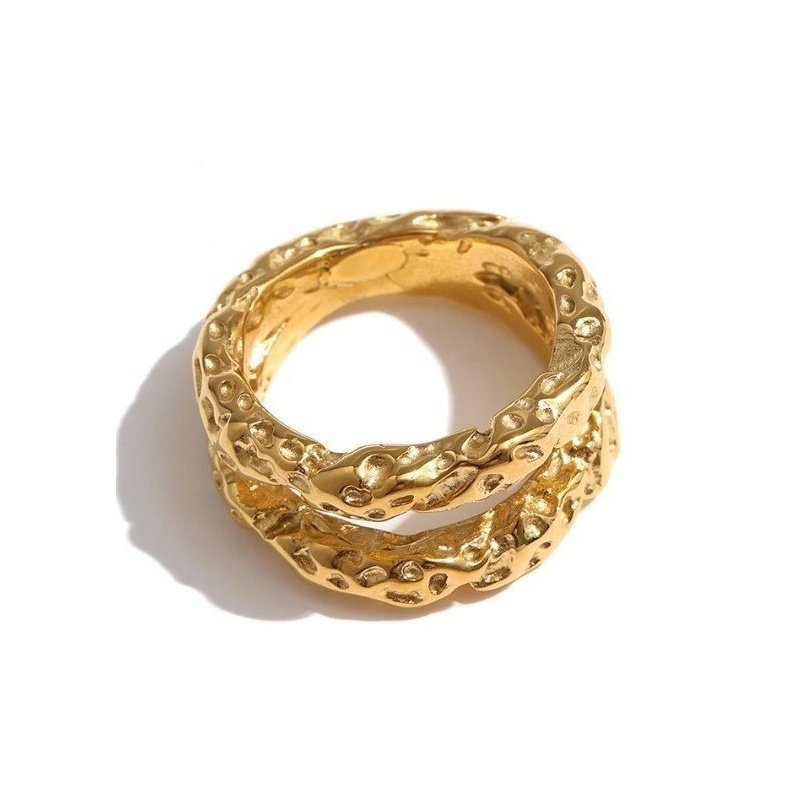 ANILLO DOBLE ARO MARTILLADO ACERO DORADO WATERPROOF