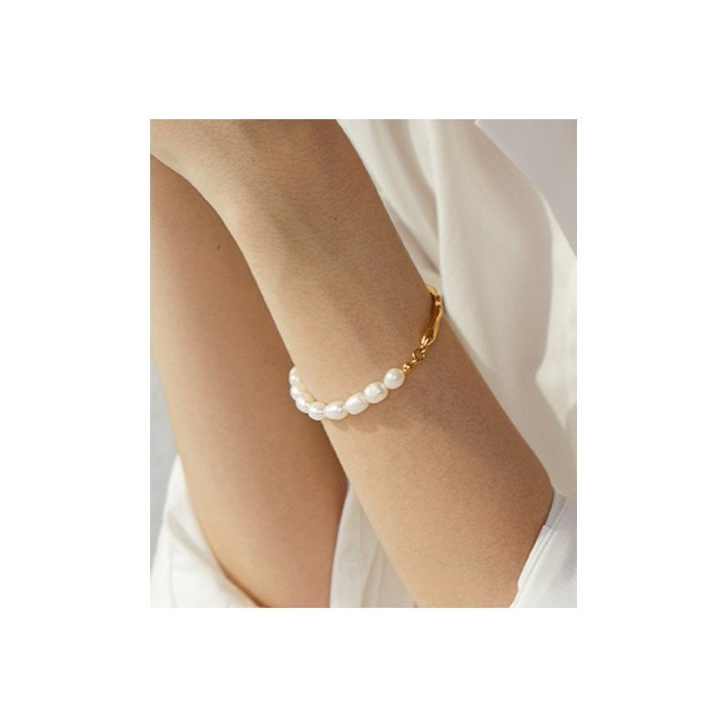 PULSERA PERLAS MALLORCA ACERO Y ORO WATERPROOF