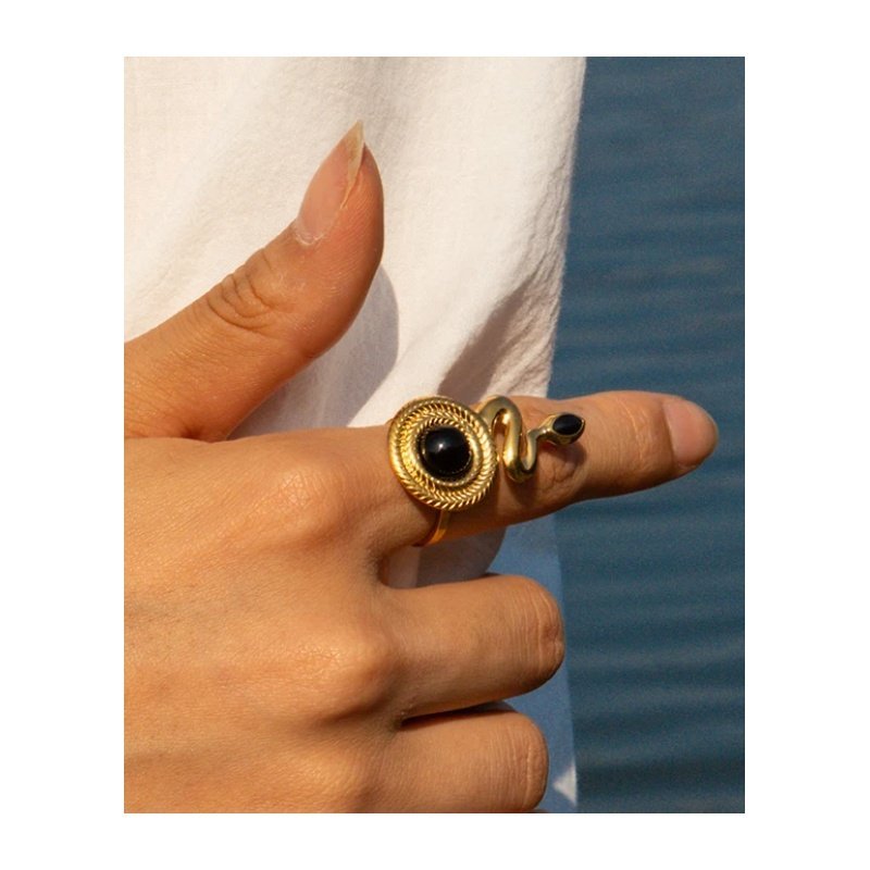 ANILLO EGIPCIO PIEDRA NEGRA WATERPROOF AJUSTABLE DORADO